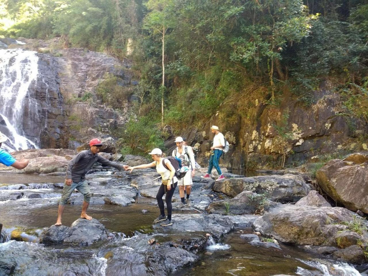 Familyhouse & Trekking Apartman Banlung Kültér fotó