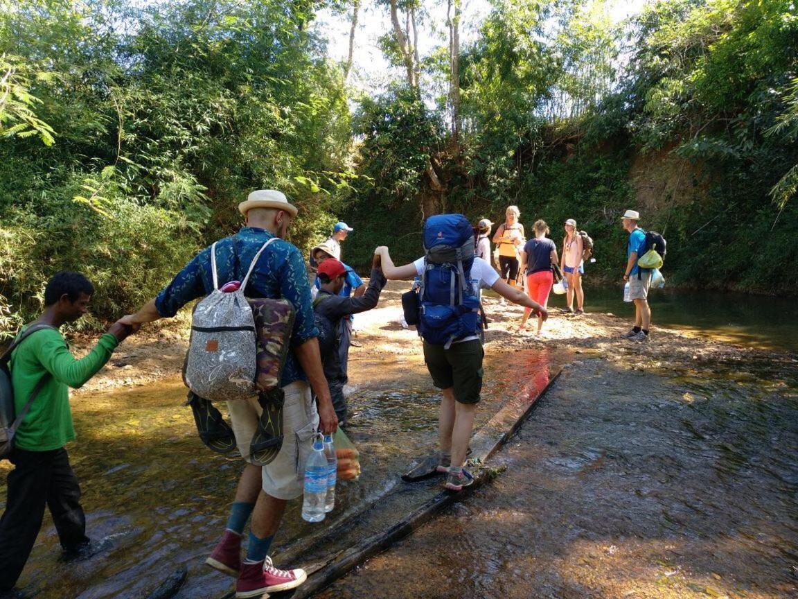 Familyhouse & Trekking Apartman Banlung Kültér fotó