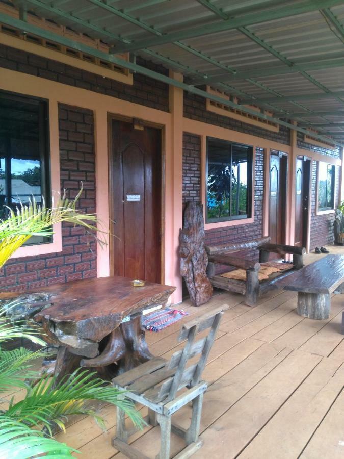 Familyhouse & Trekking Apartman Banlung Kültér fotó